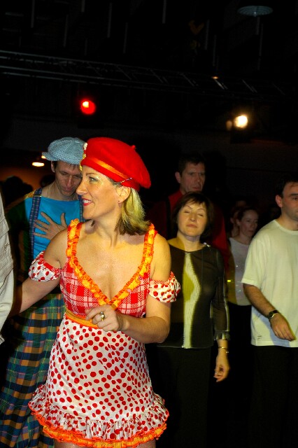 min 2005 11 12 fous swing 269